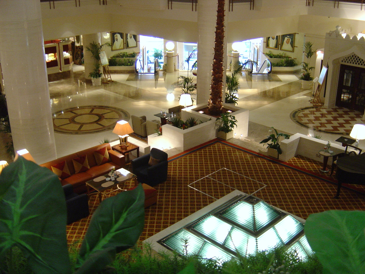 照片 阿联酋(United Arab Emirates) 迪拜(Dubai) 迪拜河喜来登酒店(Sheraton Dubai Creek Hotel) 2005-03 19