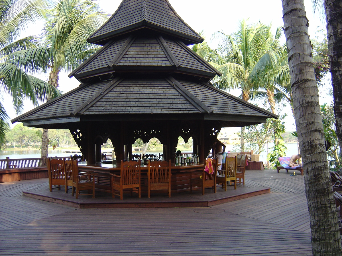 照片 缅甸(Myanmar) 仰光(Yangon) 甘达基宫殿酒店(Kandawgyi Palace Hotel) 2005-01 14