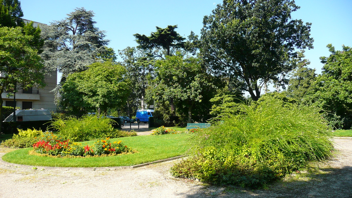 照片 法国(France) 巴黎(Paris) 米埃特门(Porte de la Muette) 2007-08 68