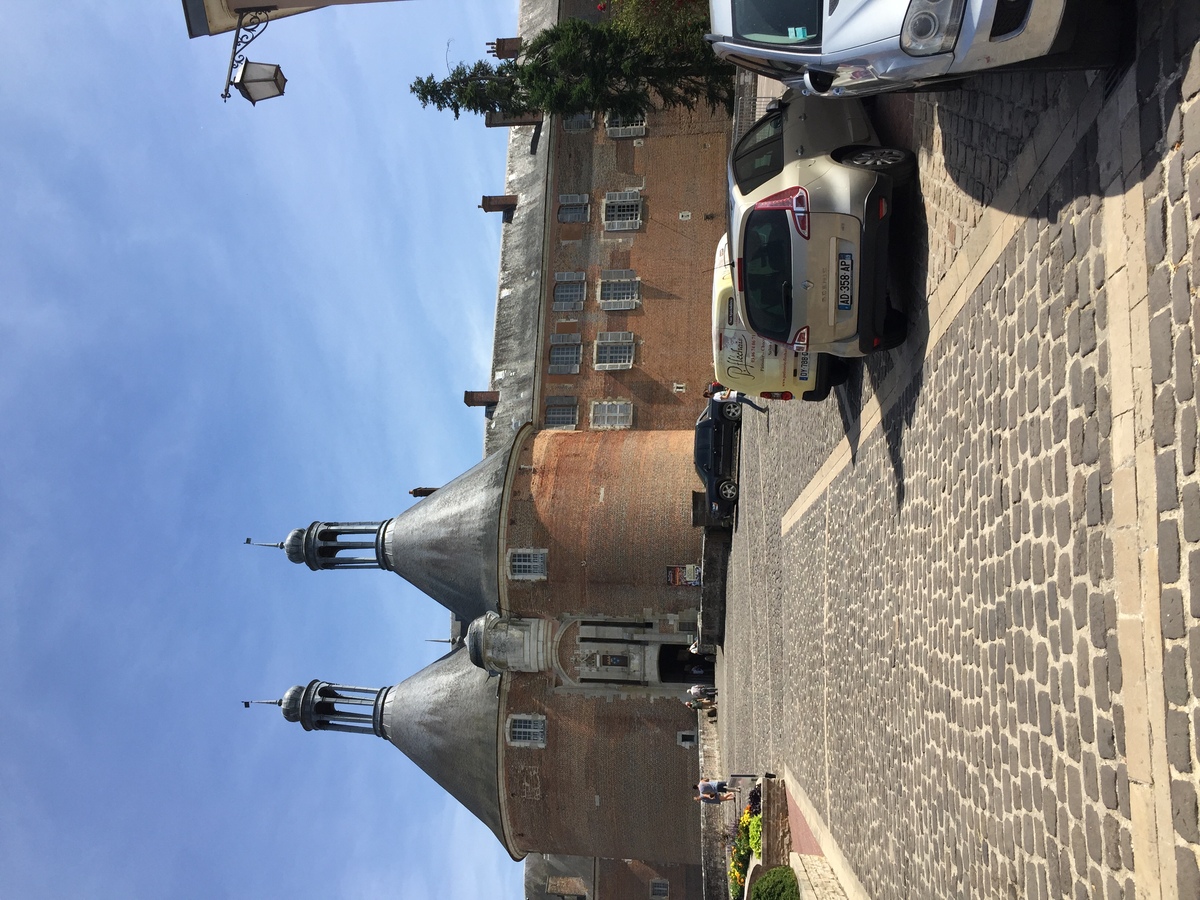 照片 法国(France) 圣法尔若(Saint-Fargeau) 2017-07 24