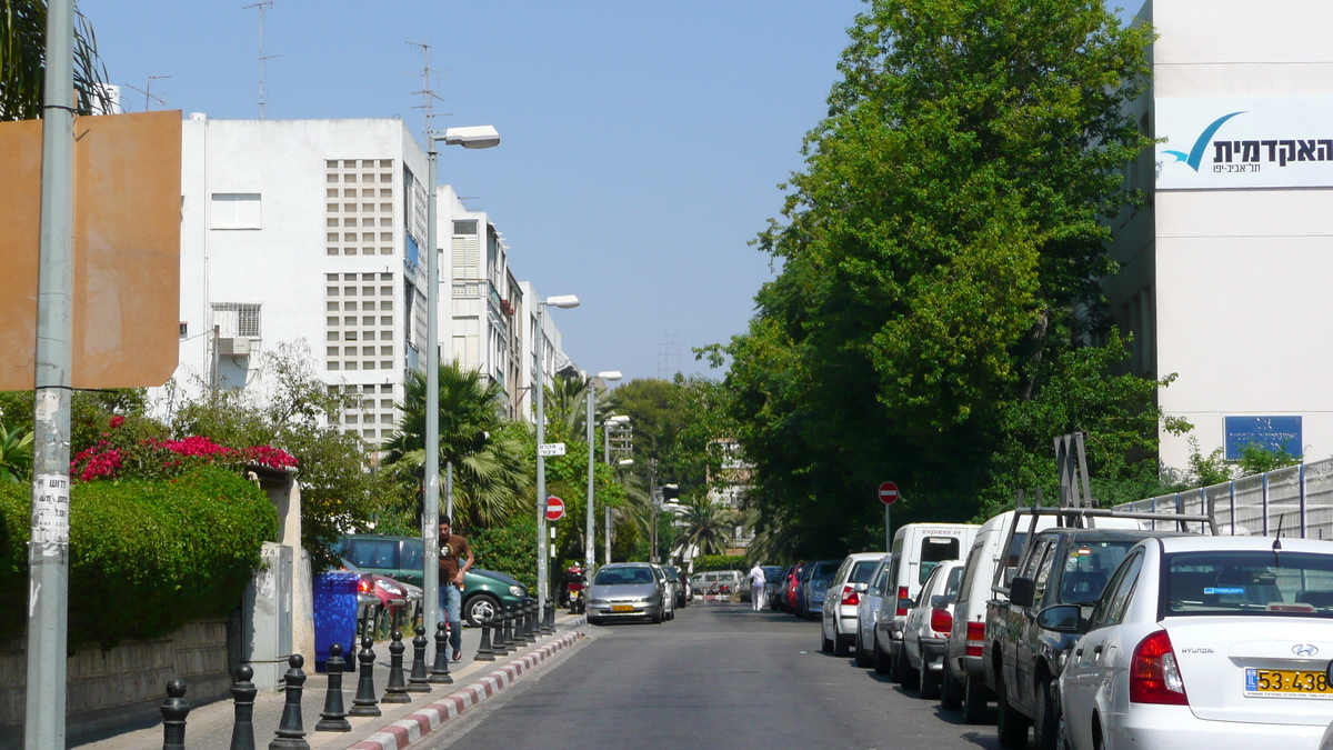 照片 以色列(Israel) 特拉维夫(Tel Aviv) 伊本·加比罗尔街(Ibn Gvirol Street) 2007-06 46