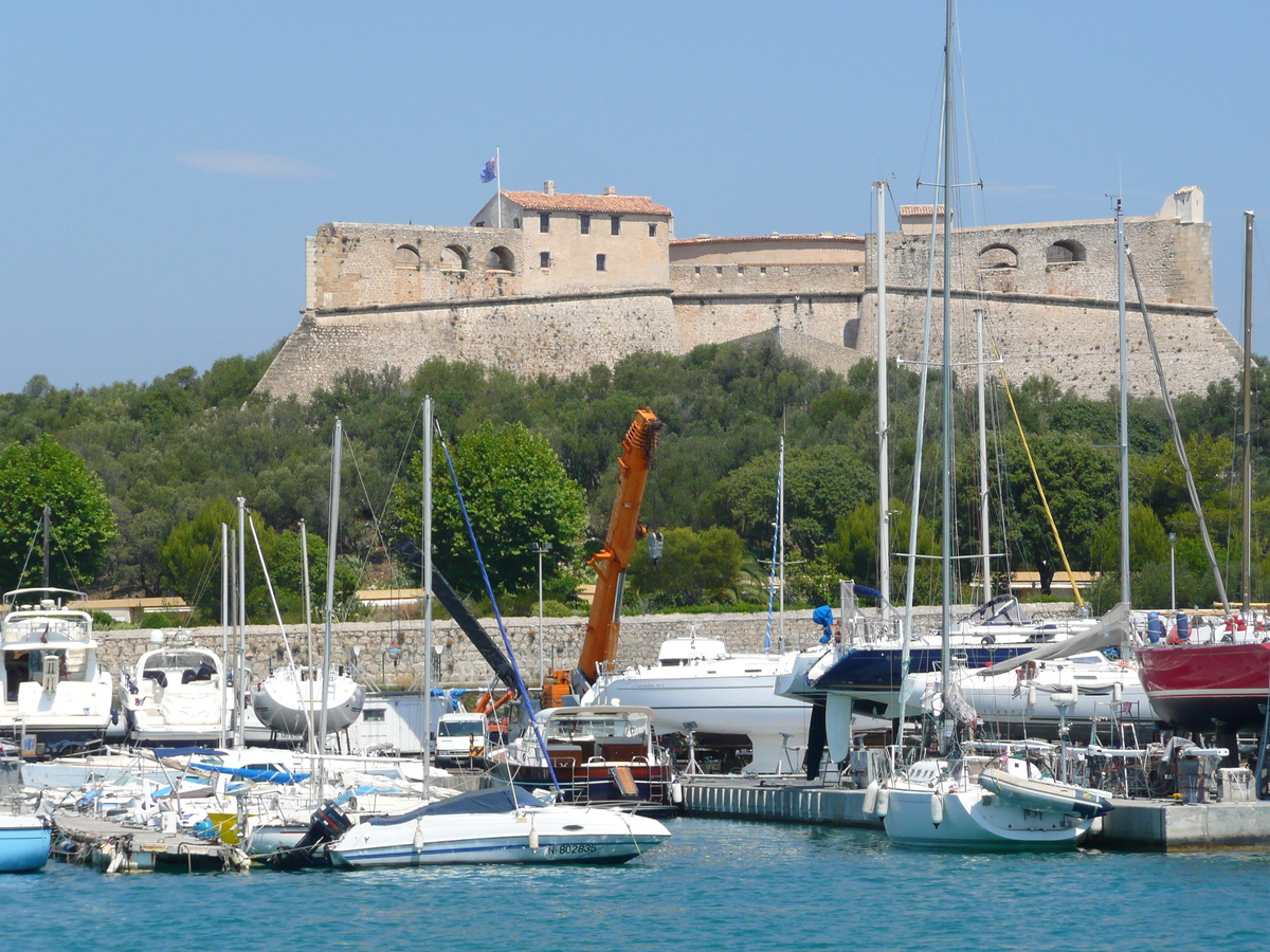 照片 法国(France) 昂蒂布(Antibes) 沃邦港(Port Vauban) 2007-07 21