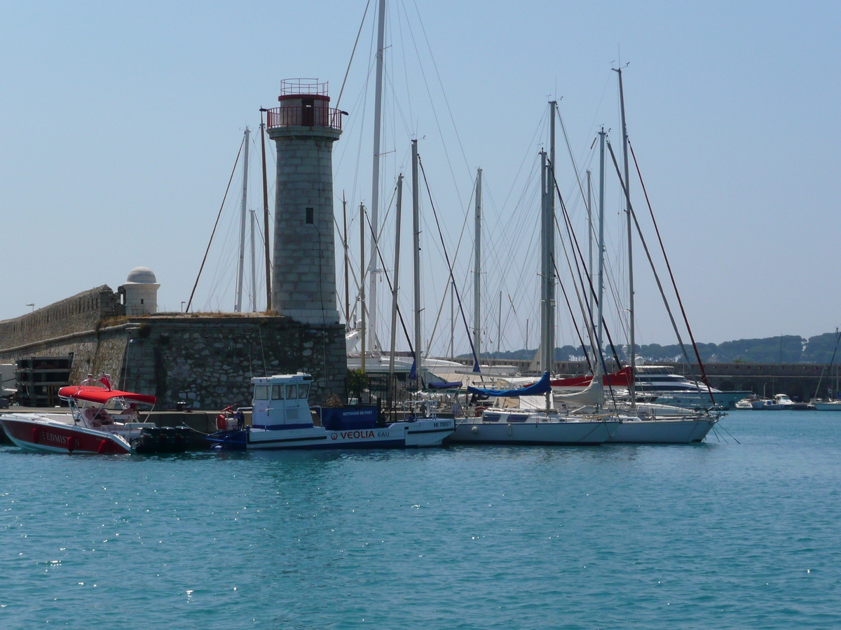 照片 法国(France) 昂蒂布(Antibes) 沃邦港(Port Vauban) 2007-07 36