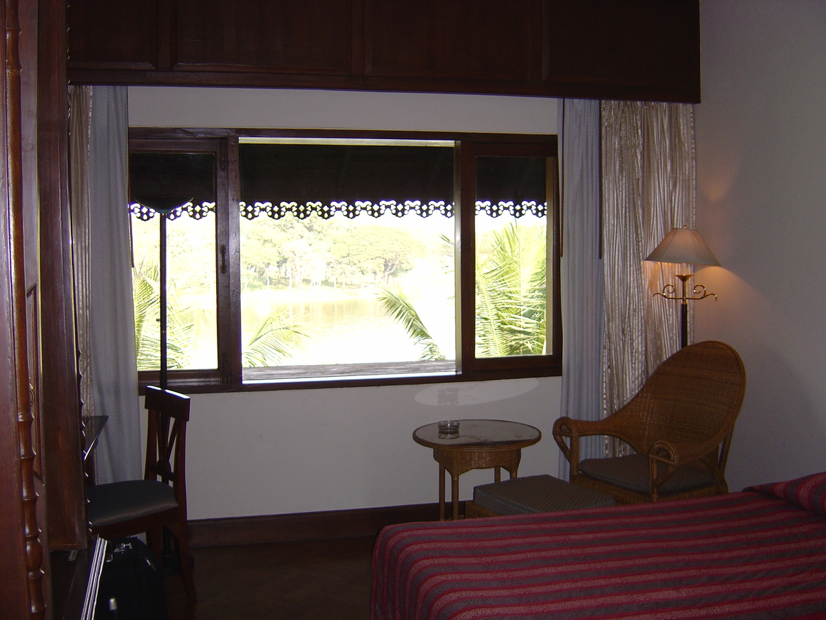 照片 缅甸(Myanmar) 仰光(Yangon) 甘达基宫殿酒店(Kandawgyi Palace Hotel) 2005-01 8