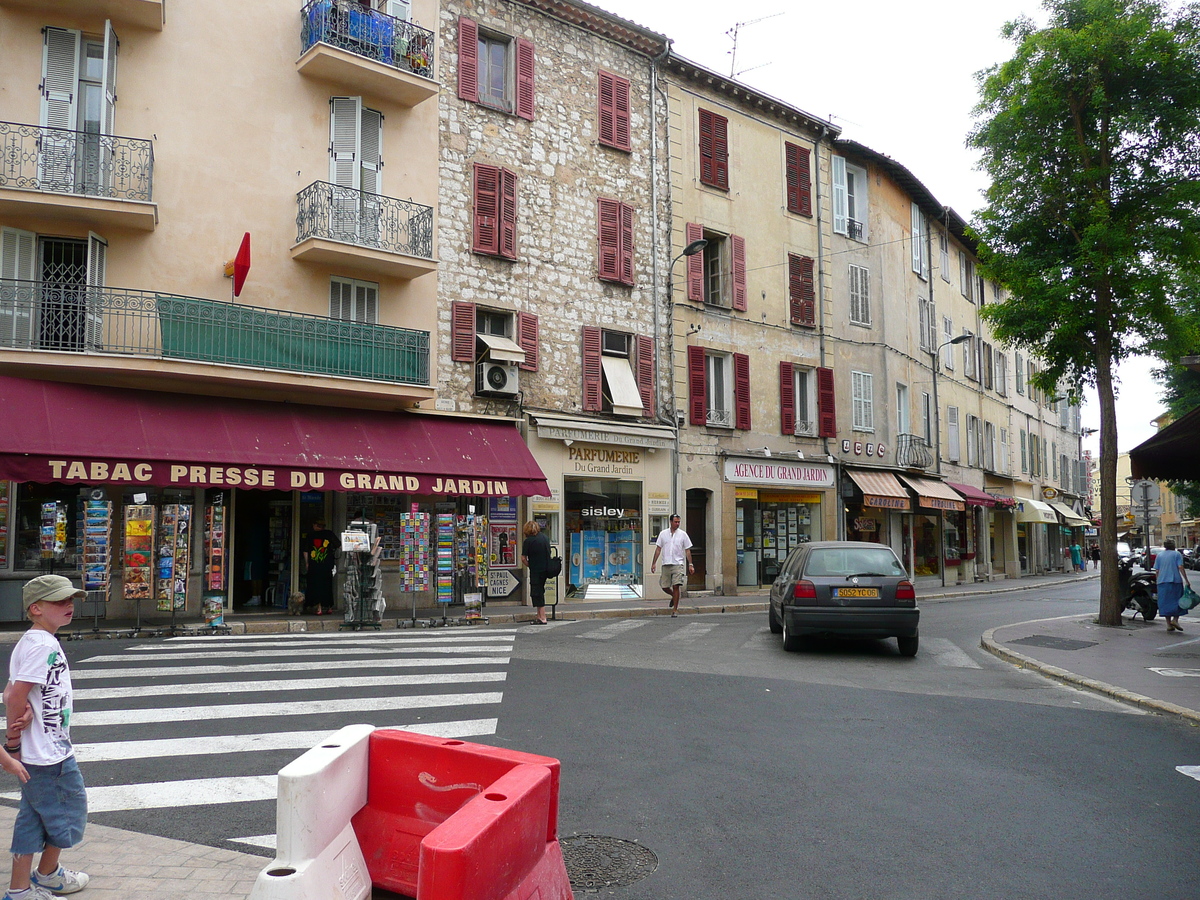 照片 法国(France) 旺斯(Vence) 大花园广场(Place du Grand Jardin) 2007-07 34