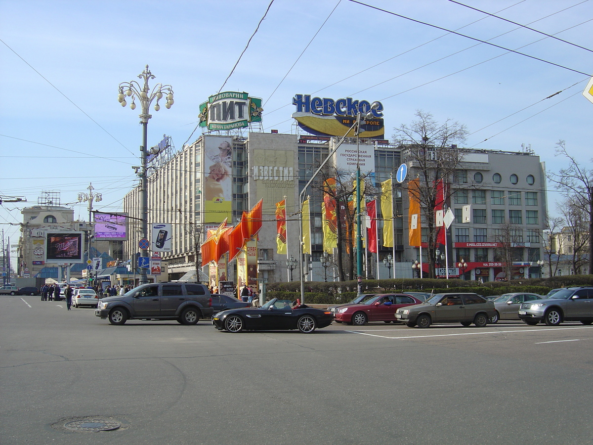 照片 俄罗斯(Russia) 莫斯科(Moscow) 特维尔大街(Tverskaya Street) 2005-04 46