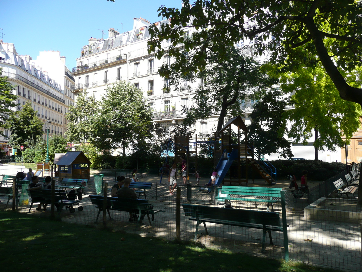 照片 法国(France) 巴黎(Paris) 拉法耶特街(Rue La Fayette) 2007-08 19