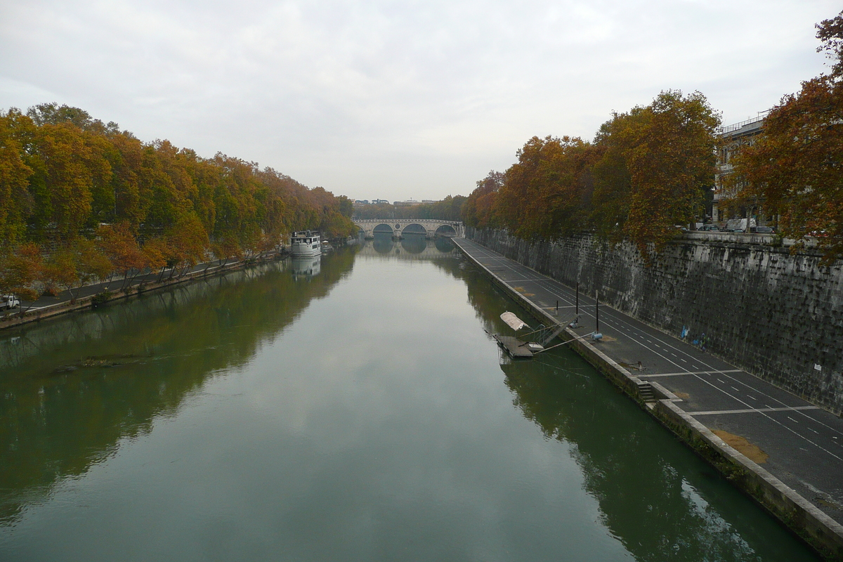 照片 意大利(Italy) 罗马(Rome) 贾尼科洛台伯河滨路(Lungotevere Gianicolense) 2007-11 12