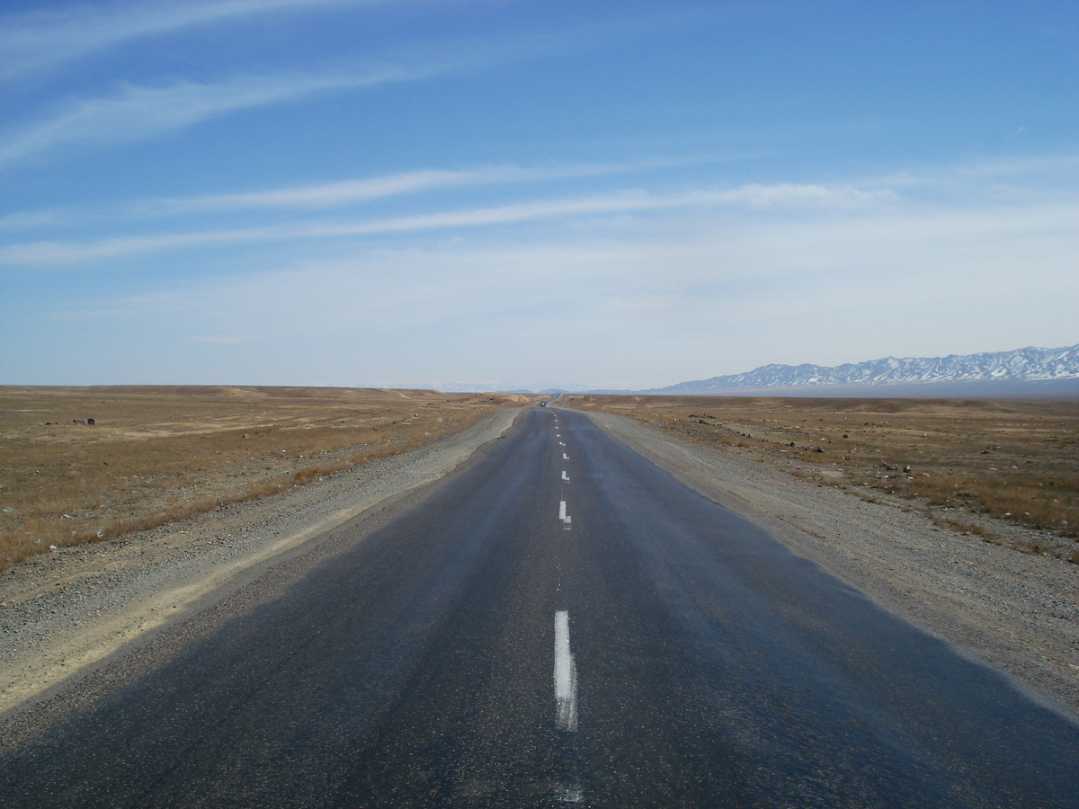 照片 哈萨克斯坦(Kazakhstan) 阿拉木图至恰伦峡谷公路(Almaty to Charyn Canyon road) 2007-03 15