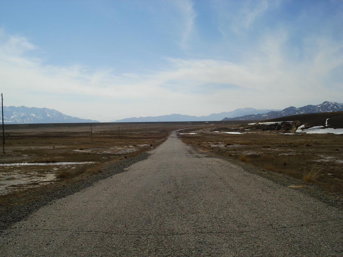 照片 哈萨克斯坦(Kazakhstan) 阿拉木图至恰伦峡谷公路(Almaty to Charyn Canyon road) 2007-03 173
