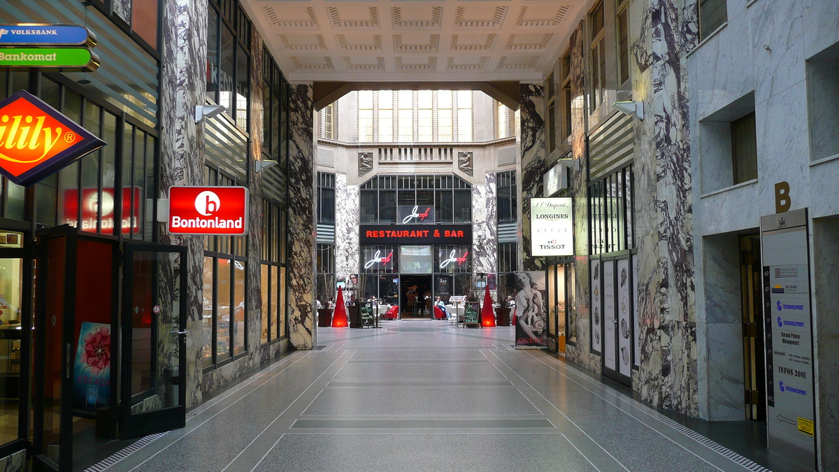照片 捷克(Czech Republic) 布拉格(Prague) 瓦茨拉夫广场(Vaclavske namesti) 2007-07 48
