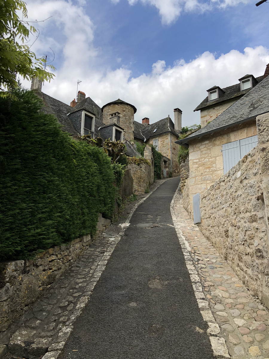 照片 法国(France) 蒂雷讷(Turenne) 2018-04 162