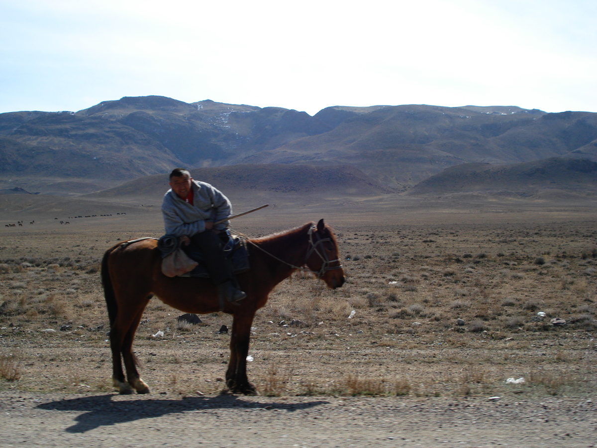 照片 哈萨克斯坦(Kazakhstan) 阿拉木图至恰伦峡谷公路(Almaty to Charyn Canyon road) 2007-03 63