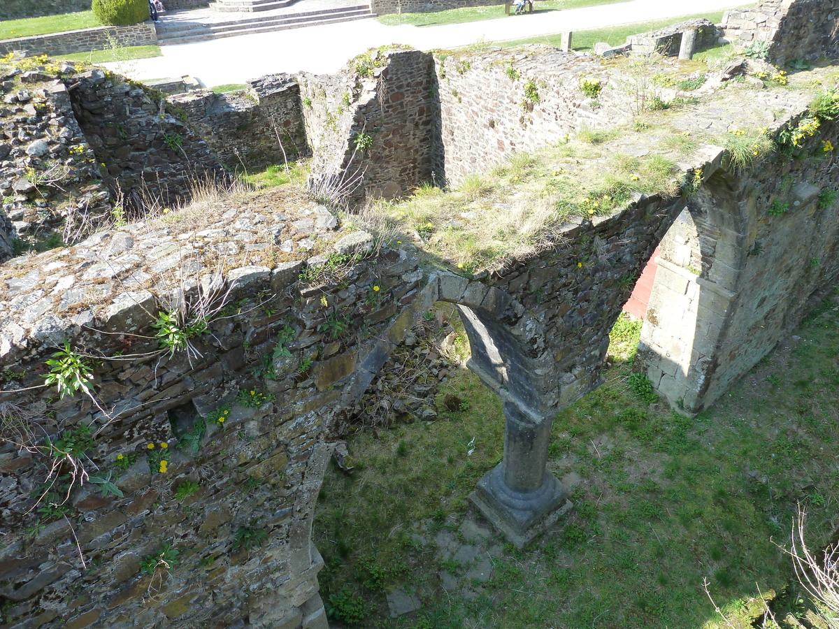 照片 法国(France) 富热尔(Fougeres) 2010-04 89