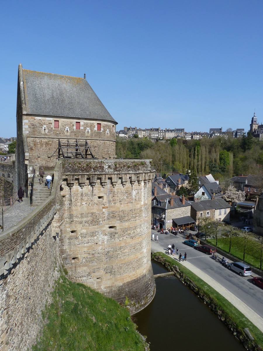 照片 法国(France) 富热尔(Fougeres) 2010-04 56