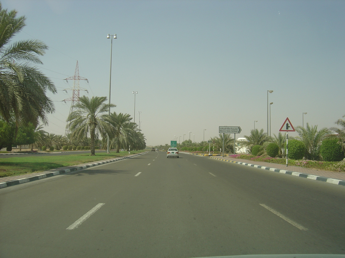 照片 阿联酋(United Arab Emirates) 艾因至阿布扎比公路(Al Ain to Abu Dhabi Road) 2005-09 15