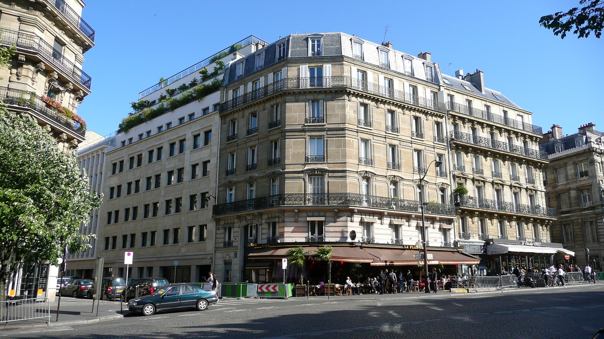 照片 法国(France) 巴黎(Paris) 第十七区(17th Arrondissement) 瓦格拉姆大街(Avenue de Wagram) 2007-05 17