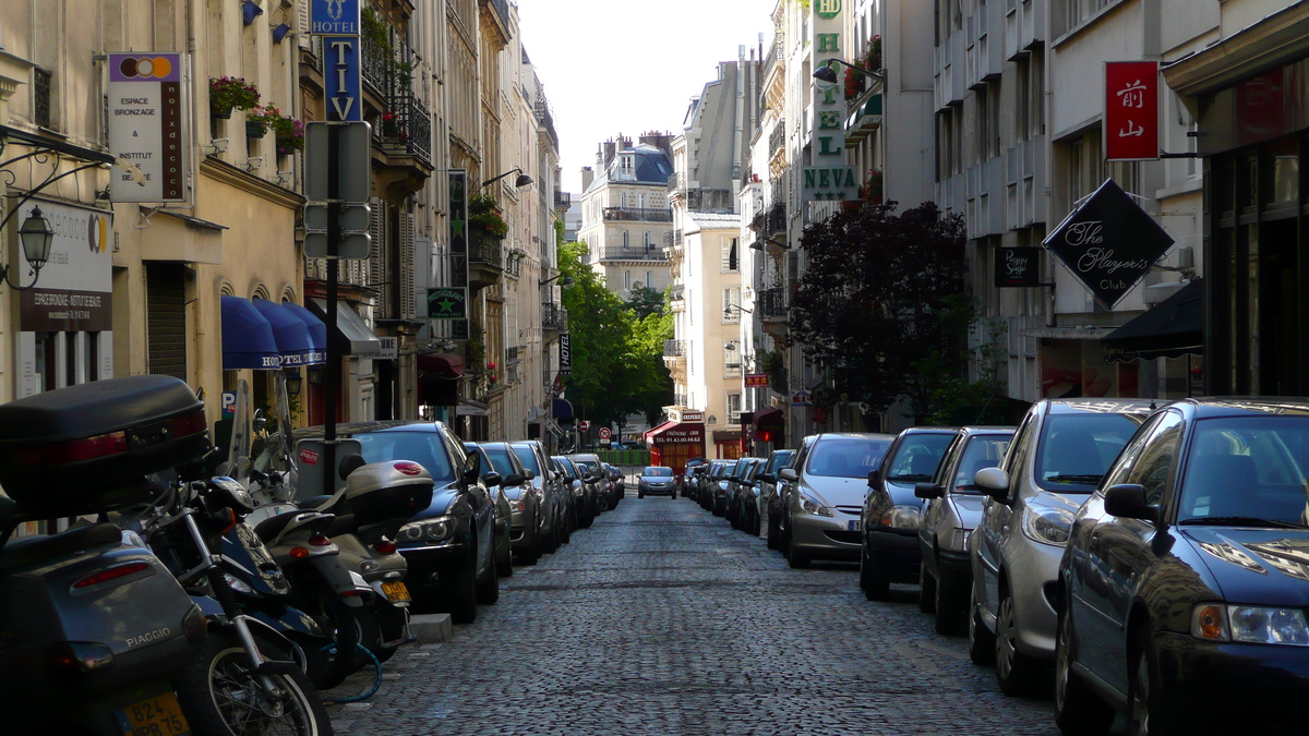 照片 法国(France) 巴黎(Paris) 第十七区(17th Arrondissement) 瓦格拉姆大街(Avenue de Wagram) 2007-05 11