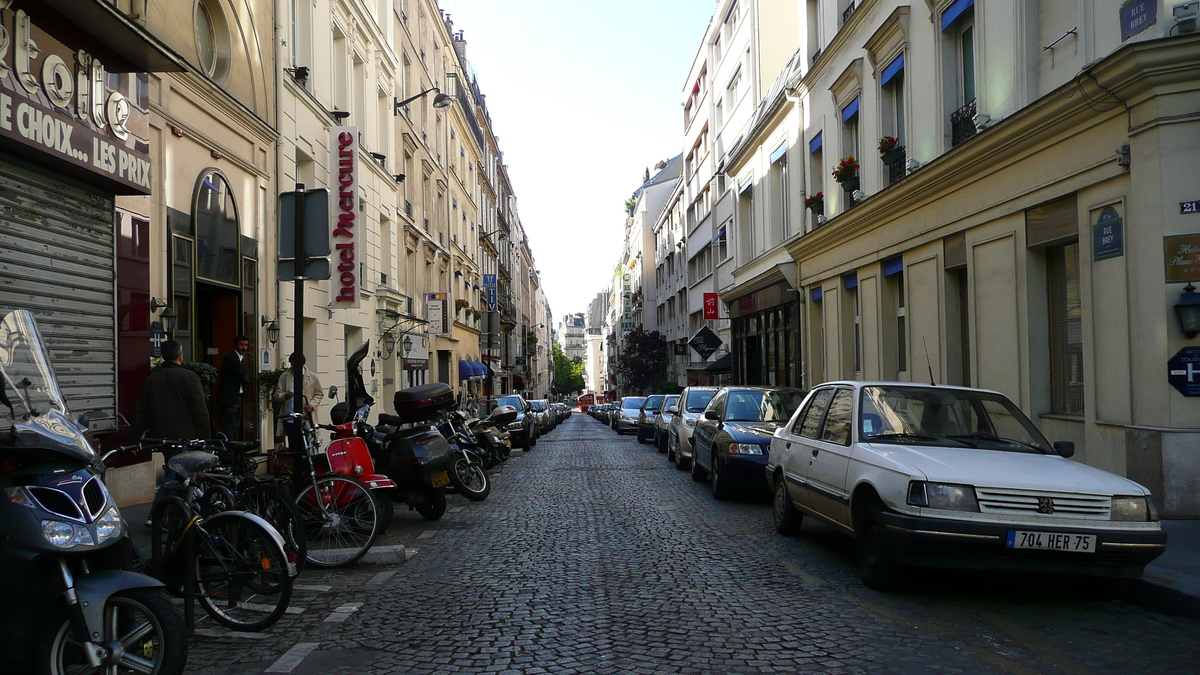 照片 法国(France) 巴黎(Paris) 第十七区(17th Arrondissement) 瓦格拉姆大街(Avenue de Wagram) 2007-05 14