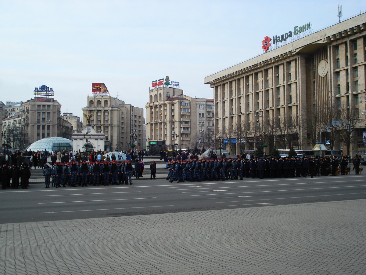 照片 乌克兰(Ukraine) 基辅(Kiev) 赫雷夏蒂克大街(Kreschatyk Street) 2007-03 48