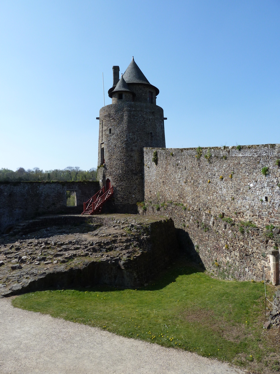 照片 法国(France) 富热尔(Fougeres) 2010-04 10