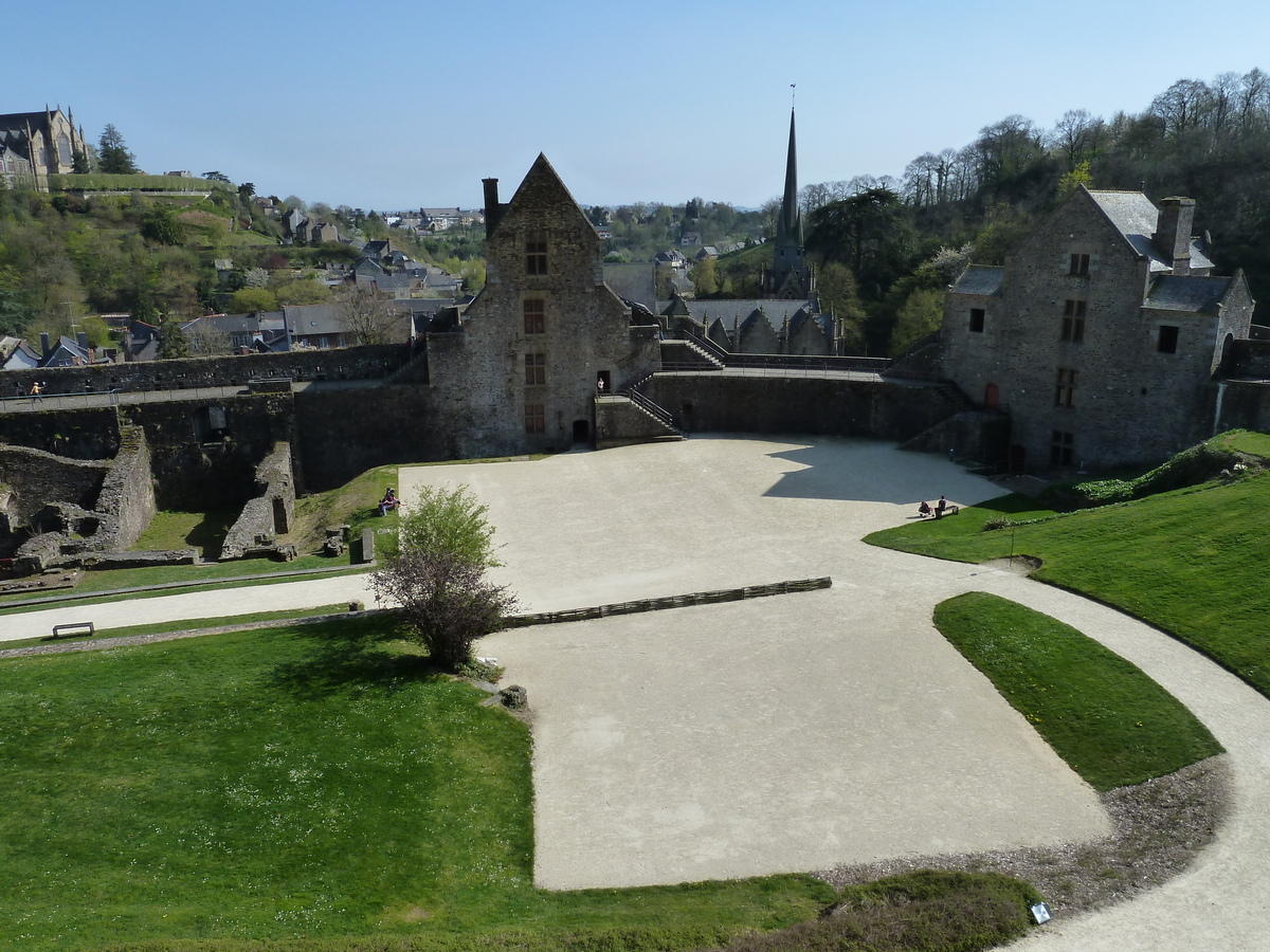 照片 法国(France) 富热尔(Fougeres) 2010-04 14
