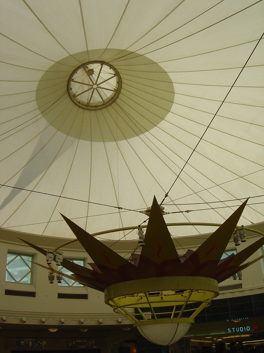 照片 阿联酋(United Arab Emirates) 迪拜(Dubai) 德拉城市中心购物中心(Deira City Center Mall) 2005-09 26