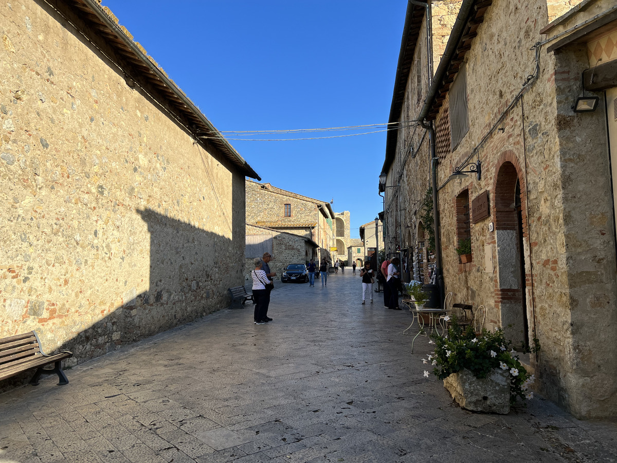 照片 意大利(Italy) 蒙泰里焦尼(Monteriggioni) 2021-09 23