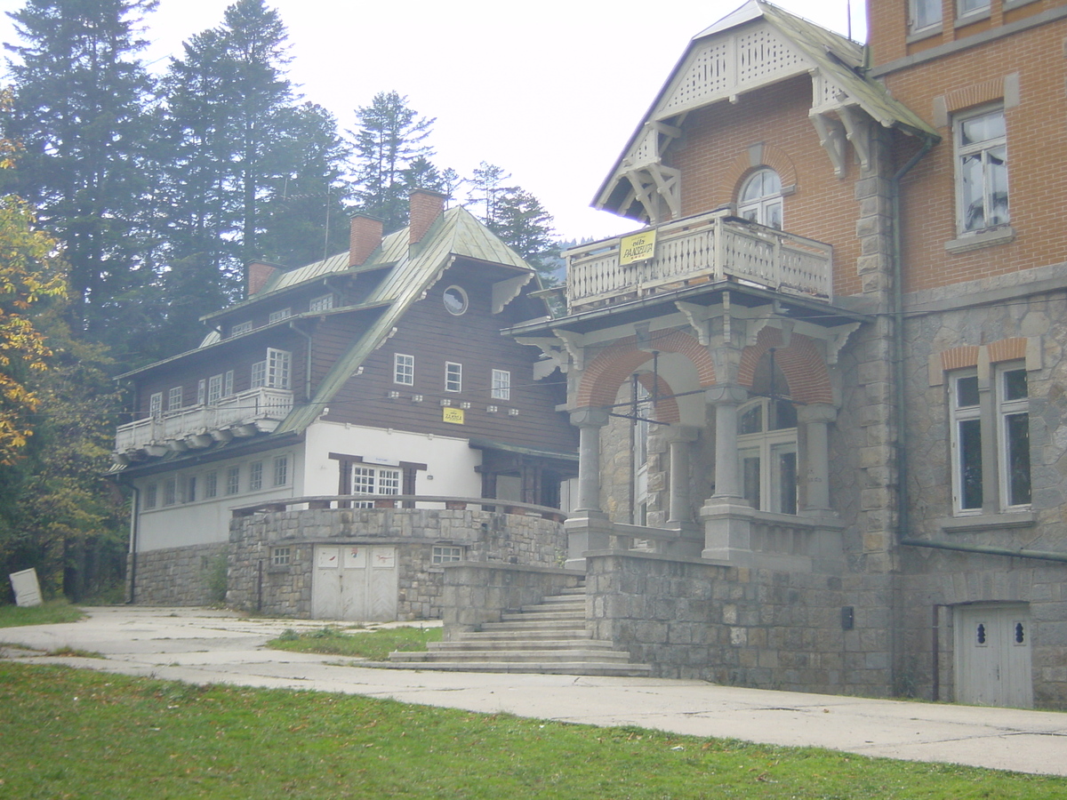 照片 罗马尼亚(Romania) 锡纳亚(Sinaia) 2003-10 71
