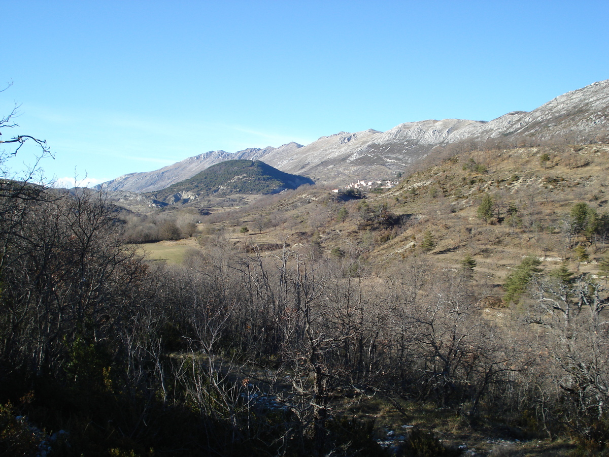 照片 法国(France) 蔚蓝海岸(French Riviera) 旺斯至库尔瑟古勒公路(Vence to Coursegoule road) 2007-01 43