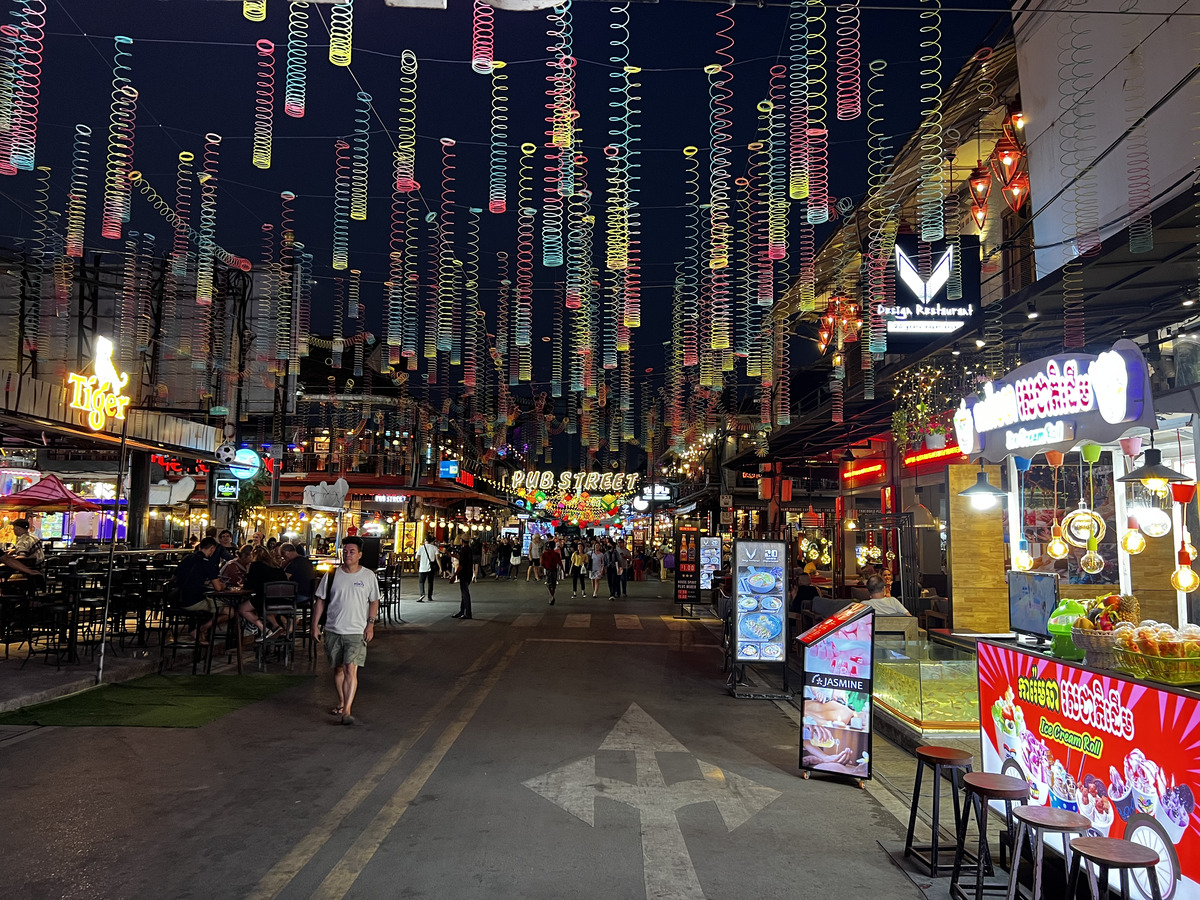 照片 柬埔寨(Cambodia) 暹粒(Siem Reap) 酒吧街(Pub Street) 2023-01 11