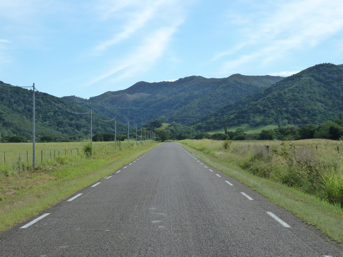 照片 新喀里多尼亚(New Caledonia) 通图塔至蒂奥公路(Tontouta to Thio road) 2010-05 59
