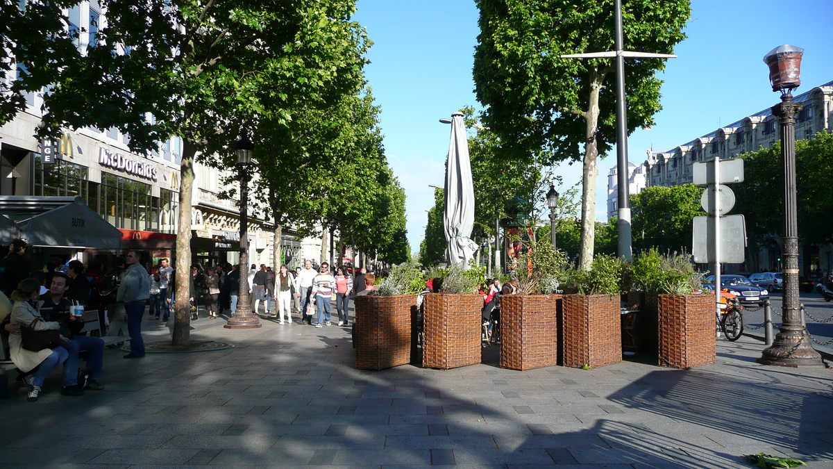 照片 法国(France) 巴黎(Paris) 香榭丽舍大街(Champs Elysees) 2007-04 12