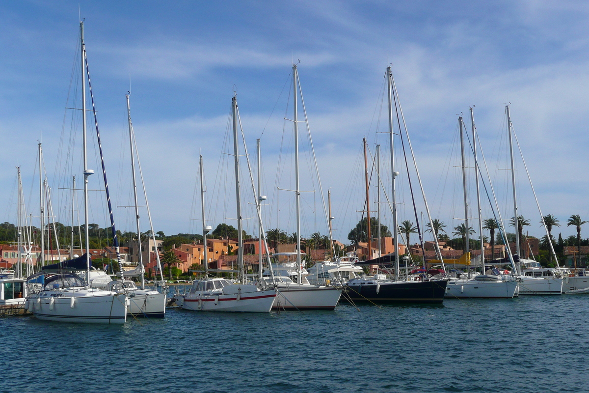 照片 法国(France) 波克罗勒岛(Porquerolles Island) 波克罗勒港(Porquerolles harbour) 2008-05 46