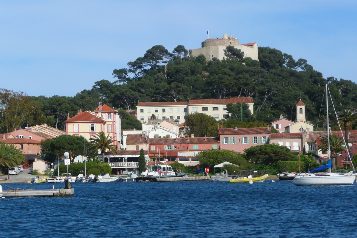 照片 法国(France) 波克罗勒岛(Porquerolles Island) 波克罗勒港(Porquerolles harbour) 2008-05 19