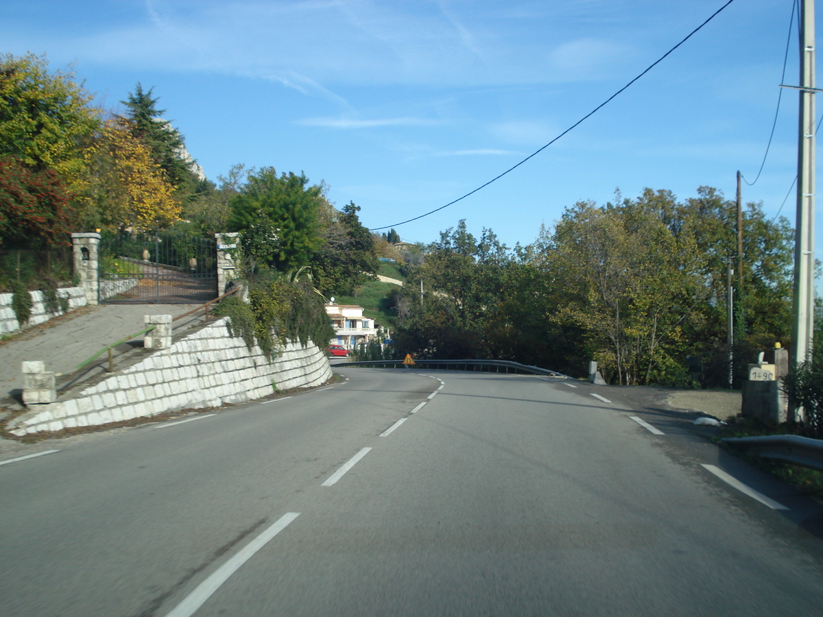 照片 法国(France) 蔚蓝海岸(French Riviera) 旺斯至圣让内公路(Vence to St. Jeannet Road) 2006-12 66