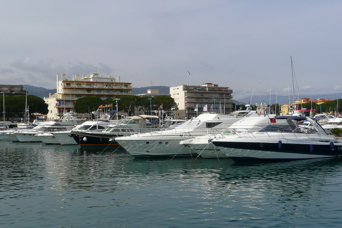 照片 法国(France) 拉纳普勒(La Napoule) 拉纳普勒港(Port La Napoule) 2008-03 44