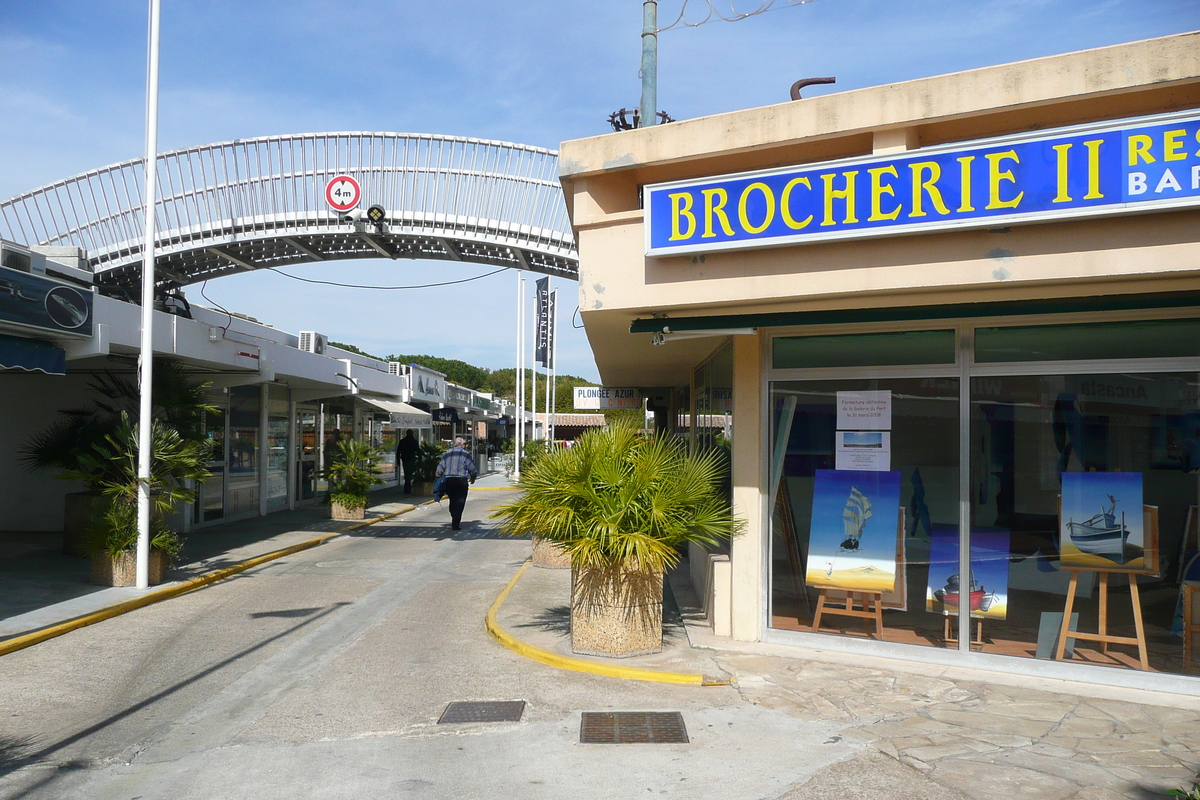 照片 法国(France) 拉纳普勒(La Napoule) 拉纳普勒港(Port La Napoule) 2008-03 51