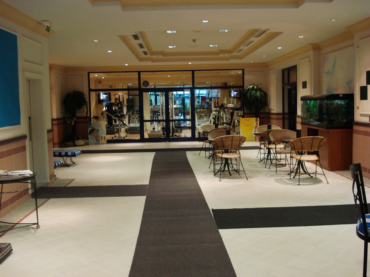 照片 哈萨克斯坦(Kazakhstan) 阿拉木图(Almaty) 阿拉木图洲际酒店(Intercontinental Almaty Hotel) 2007-03 0