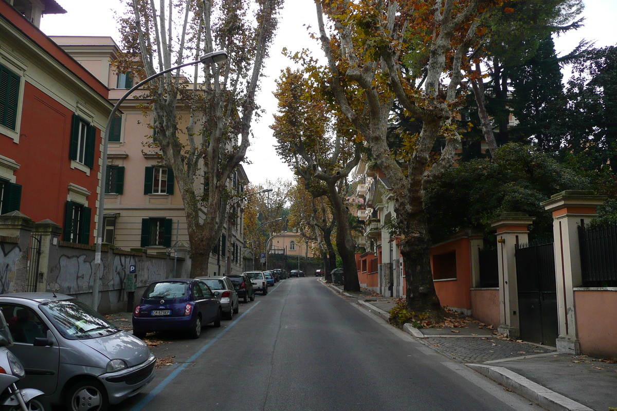 照片 意大利(Italy) 罗马(Rome) 四月三十日大道(Viale Trenta Aprile) 2007-11 13