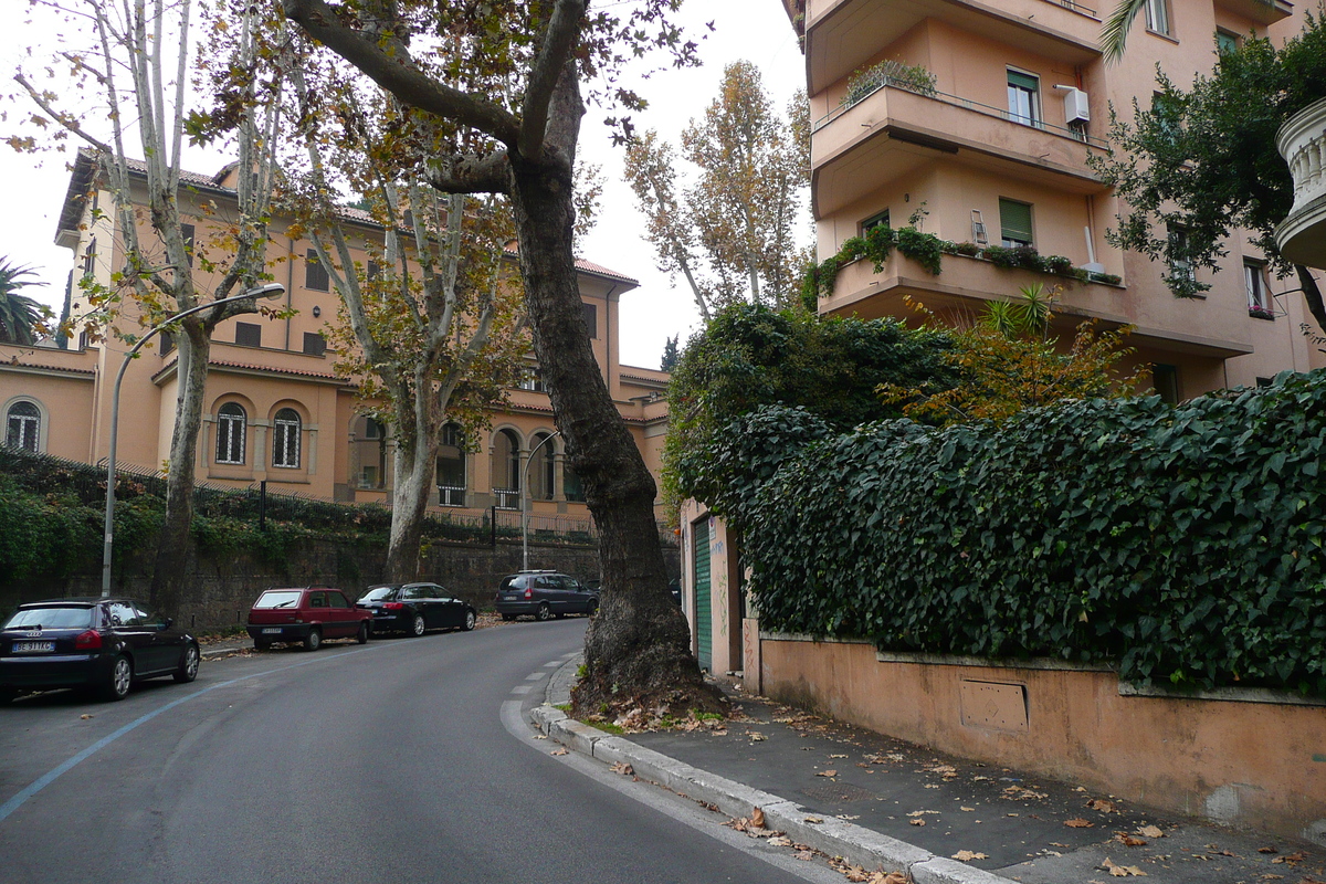 照片 意大利(Italy) 罗马(Rome) 四月三十日大道(Viale Trenta Aprile) 2007-11 30