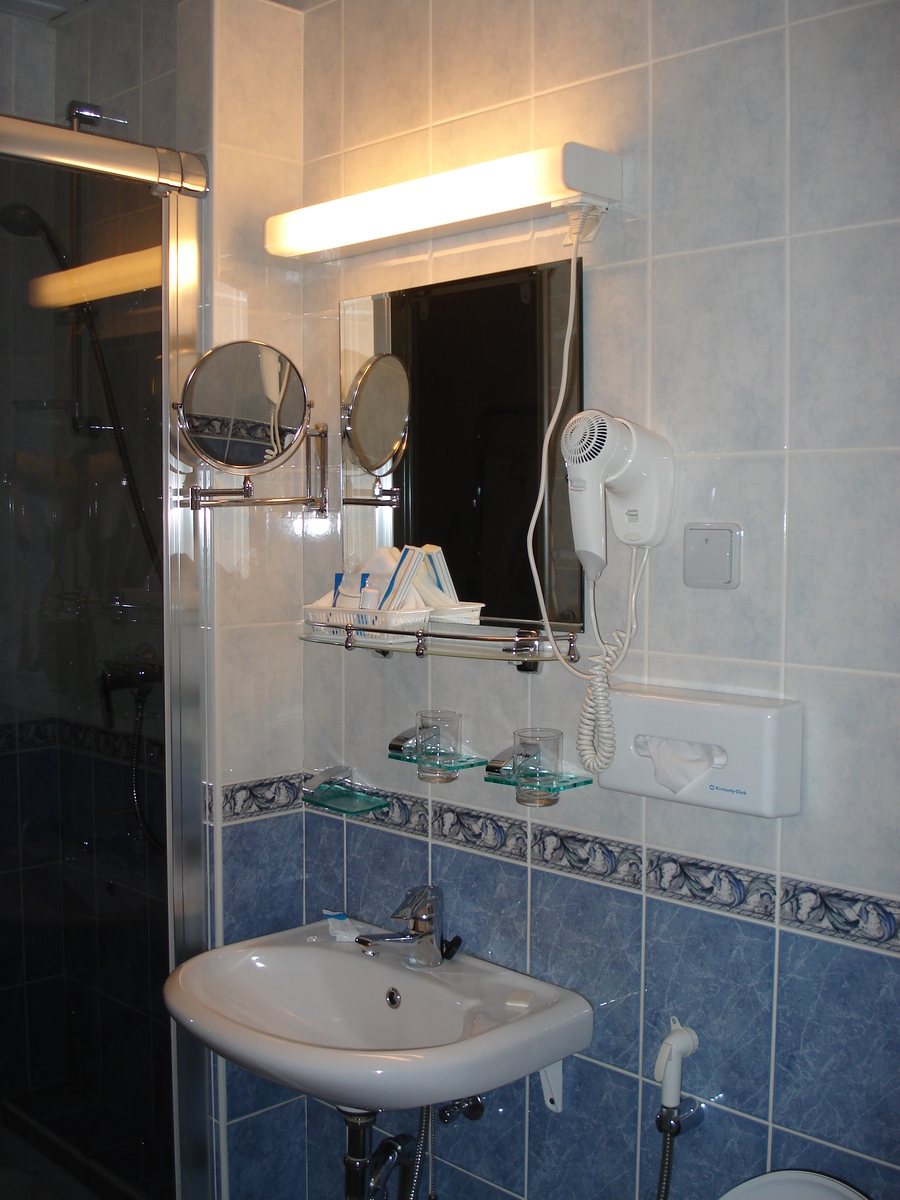 照片 俄罗斯(Russia) 乌法(Ufa) 巴什科尔托斯坦酒店(Bashkortostan Hotel) 2006-07 13