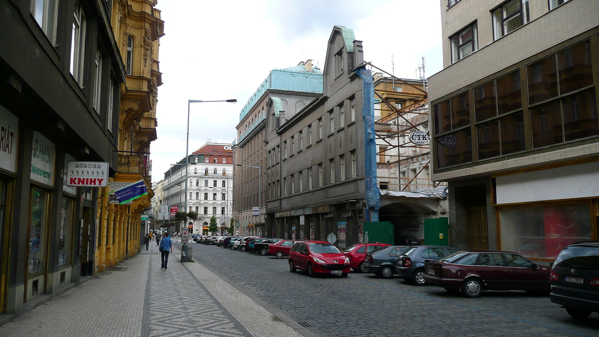 照片 捷克(Czech Republic) 布拉格(Prague) 奥普莱塔洛瓦街(Opletalova) 2007-07 22