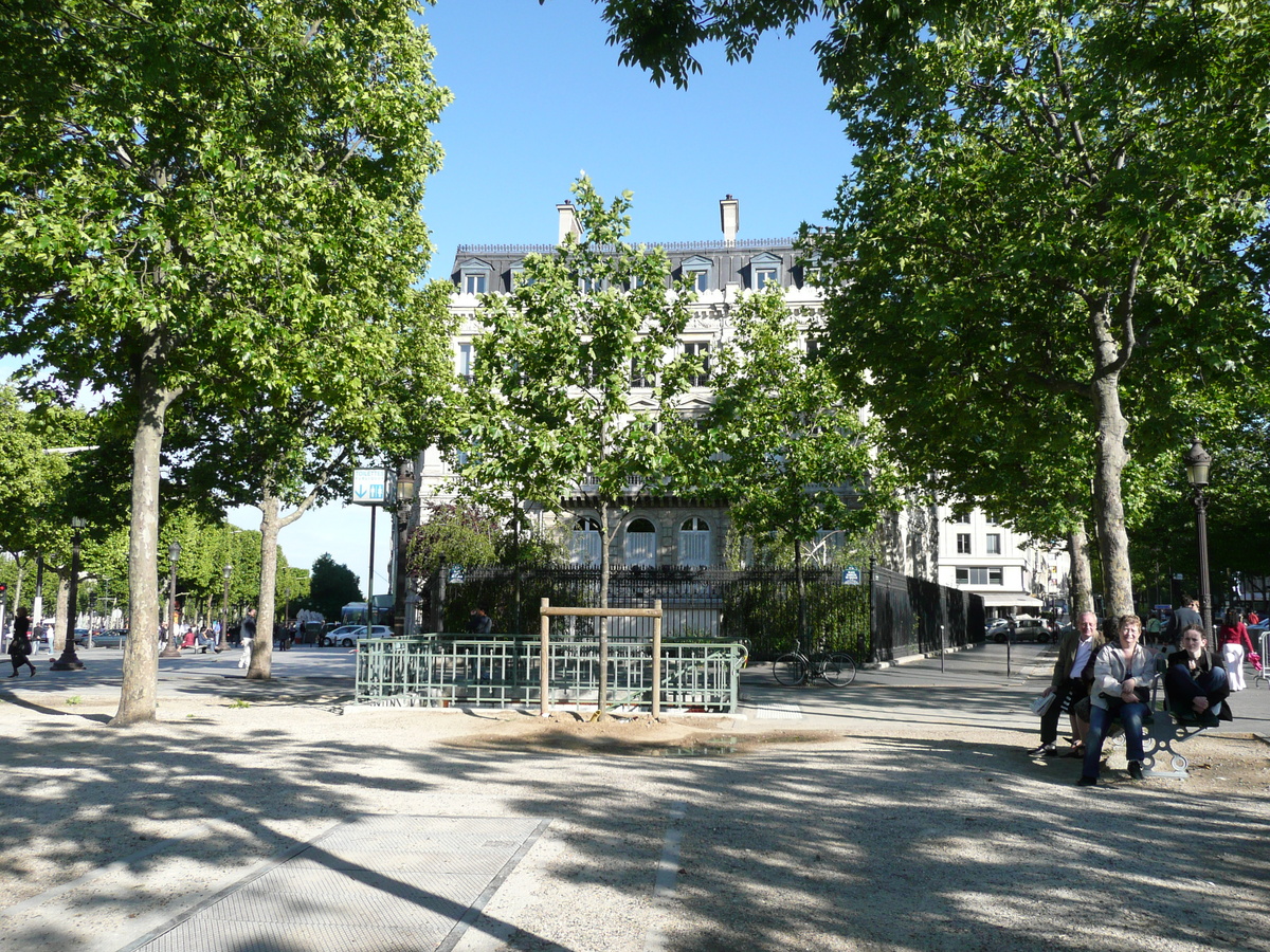 照片 法国(France) 巴黎(Paris) 星形广场和凯旋门(Etoile and Arc de Triomphe) 2007-05 117
