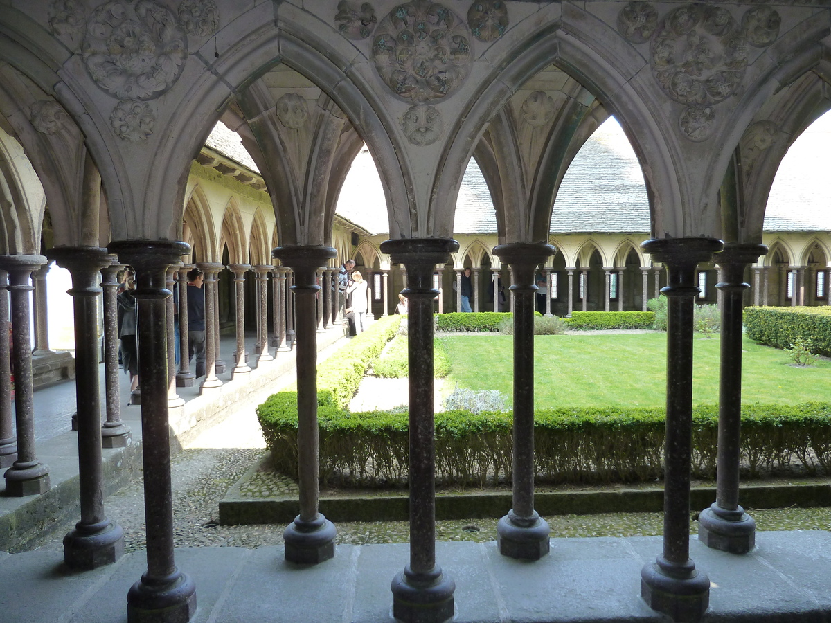 照片 法国(France) 圣米歇尔山(Mont St Michel) 圣米歇尔山修道院回廊(Mont St Michel Abbey Cloister) 2010-04 16
