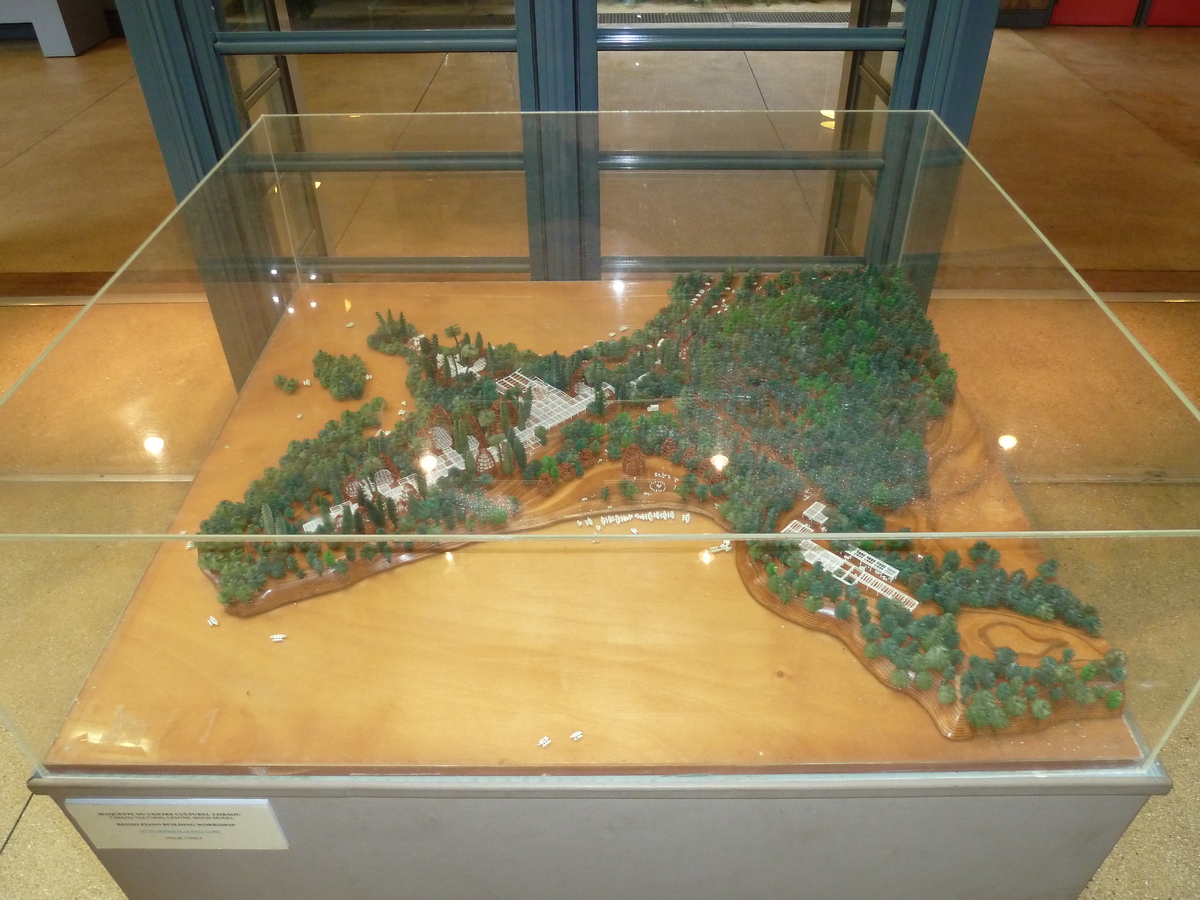 照片 新喀里多尼亚(New Caledonia) 吉巴欧文化中心(Tjibaou Cultural Centre) 2010-05 12