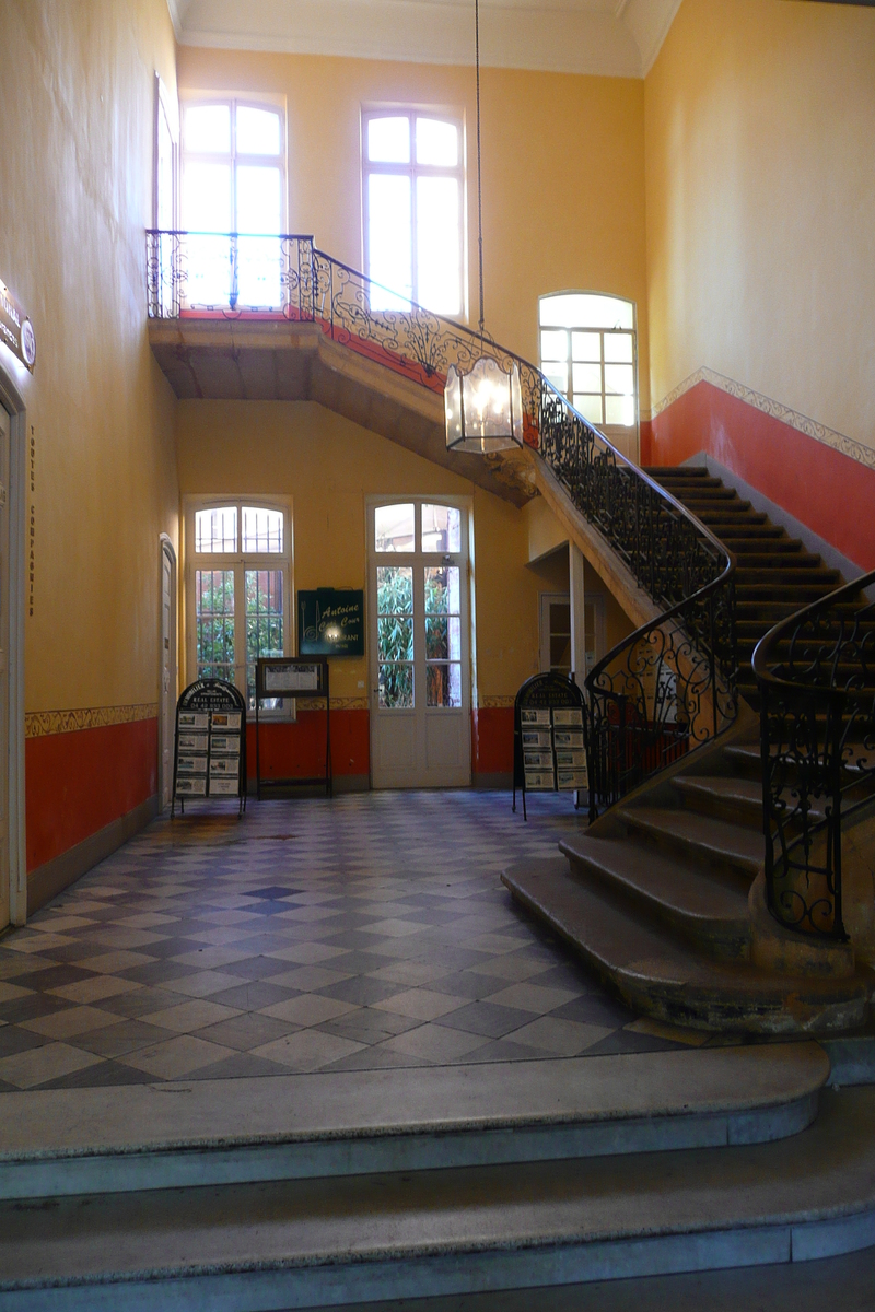 照片 法国(France) 普罗旺斯地区艾克斯(Aix en Provence) 米拉波林荫大道(Cours Mirabeau) 2008-04 32