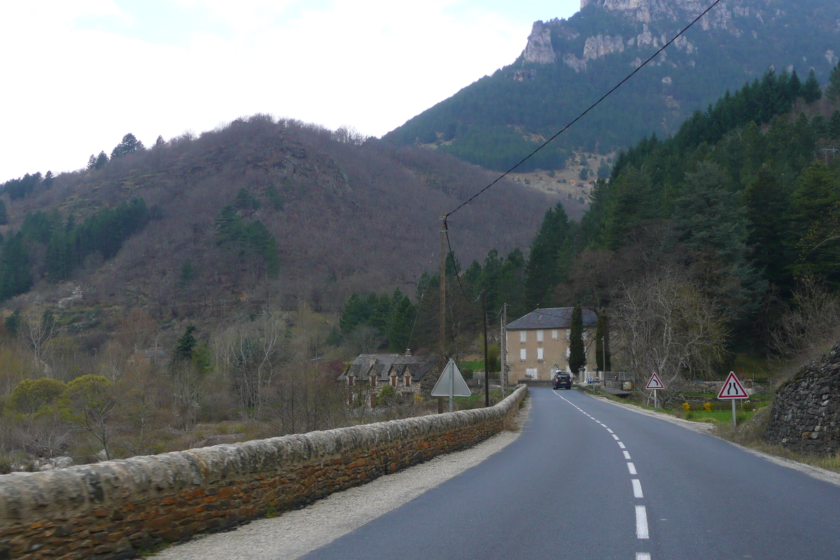 照片 法国(France) 塞文山脉(Cevennes Mountains) 科屈尔至弗洛拉克公路(Cocures to Florac road) 2008-04 1