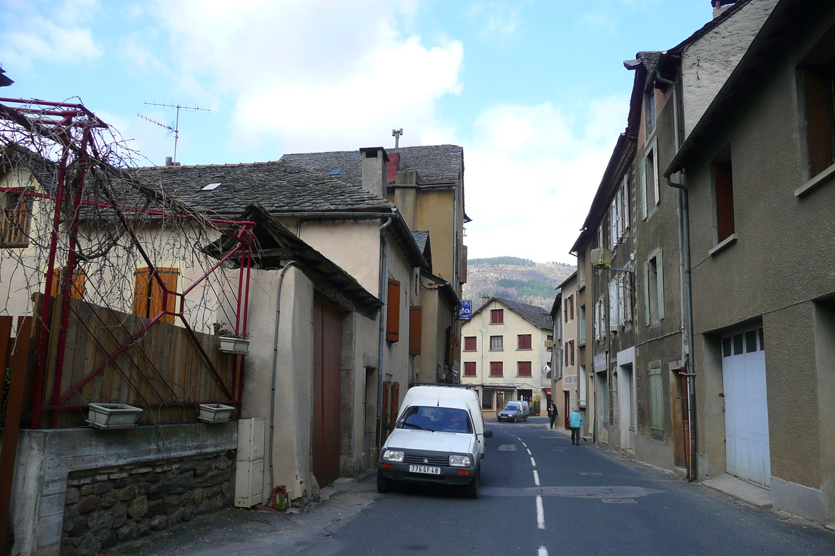 照片 法国(France) 塞文山脉(Cevennes Mountains) 科屈尔至弗洛拉克公路(Cocures to Florac road) 2008-04 10