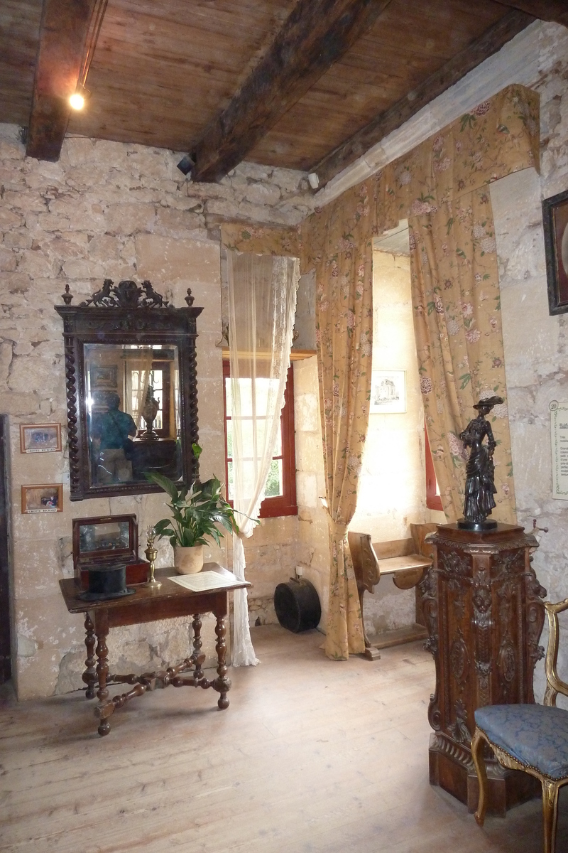 照片 法国(France) 雷尼亚克堡垒屋(Maison Forte de Reignac) 2010-08 58